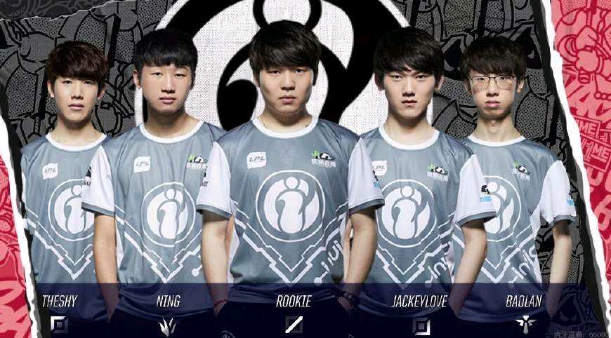 LPL 决赛现场归来画面：银龙杯已经近在咫尺，放手 再试一次