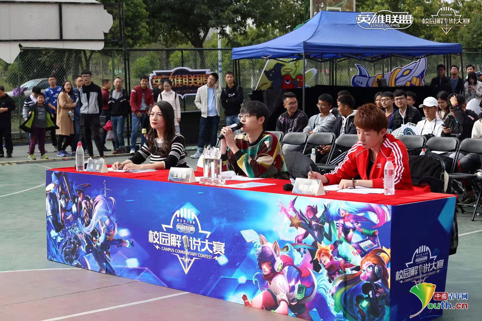 这也行？外国网友整活：LOL欧美队伍第一视角