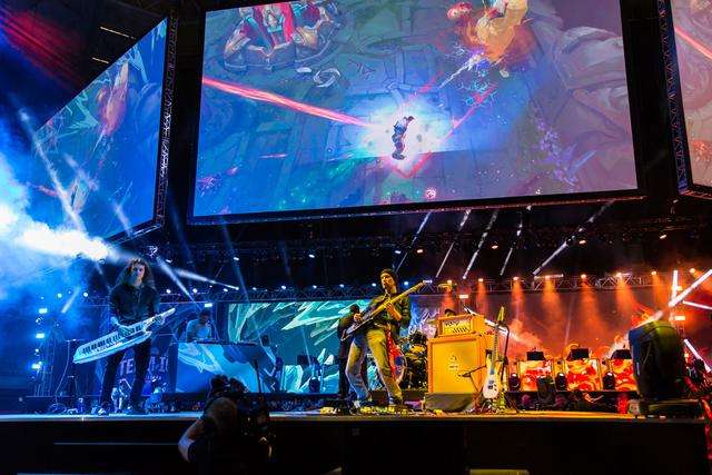 【前瞻】2025LPL春季赛WE vs EDG，团战与输出的极致交锋